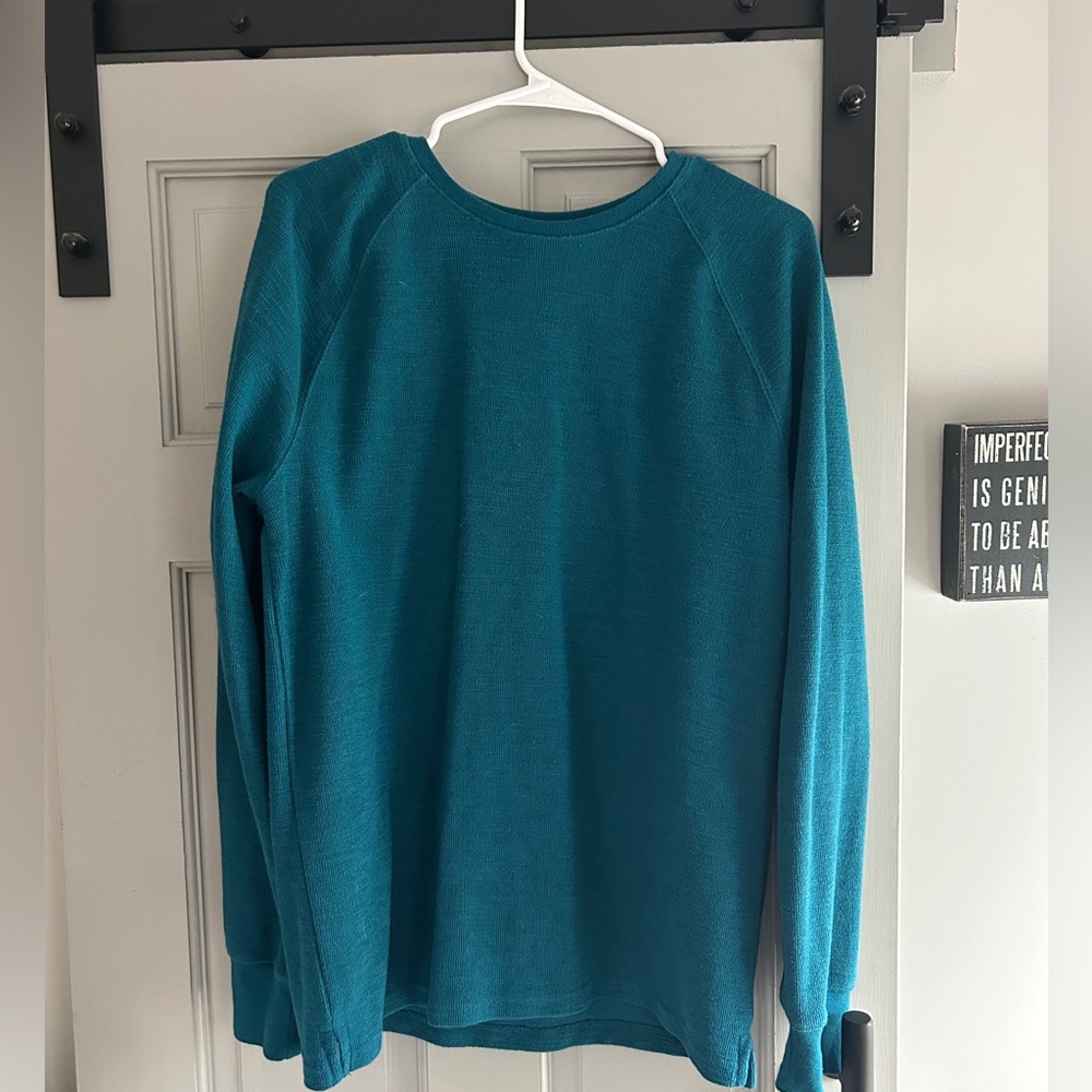 Goodfellow men’s medium thermal like top